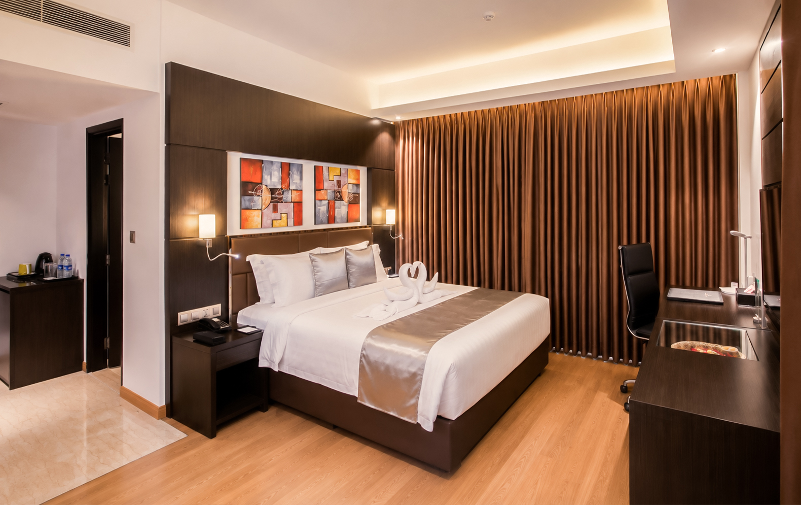 Deluxe Studio Room